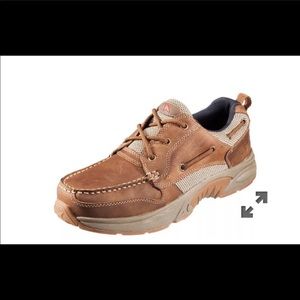 Rugged shark men’s size 12 beige